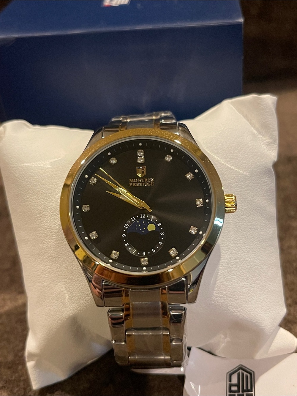 Gorgeous Men’s Gold & Silver, Black Dial Watch by Invicta